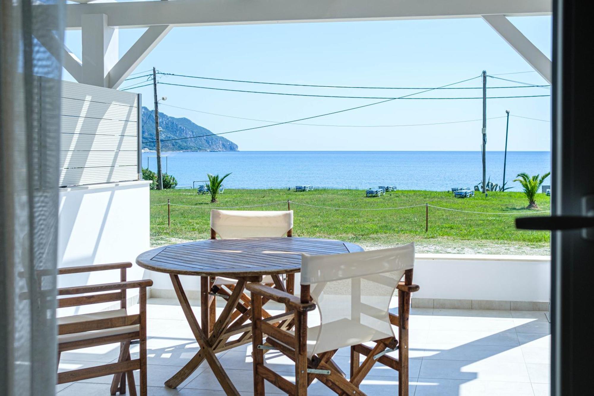 Elias & Vasili House Hotel Agios Georgios Pagon Ngoại thất bức ảnh