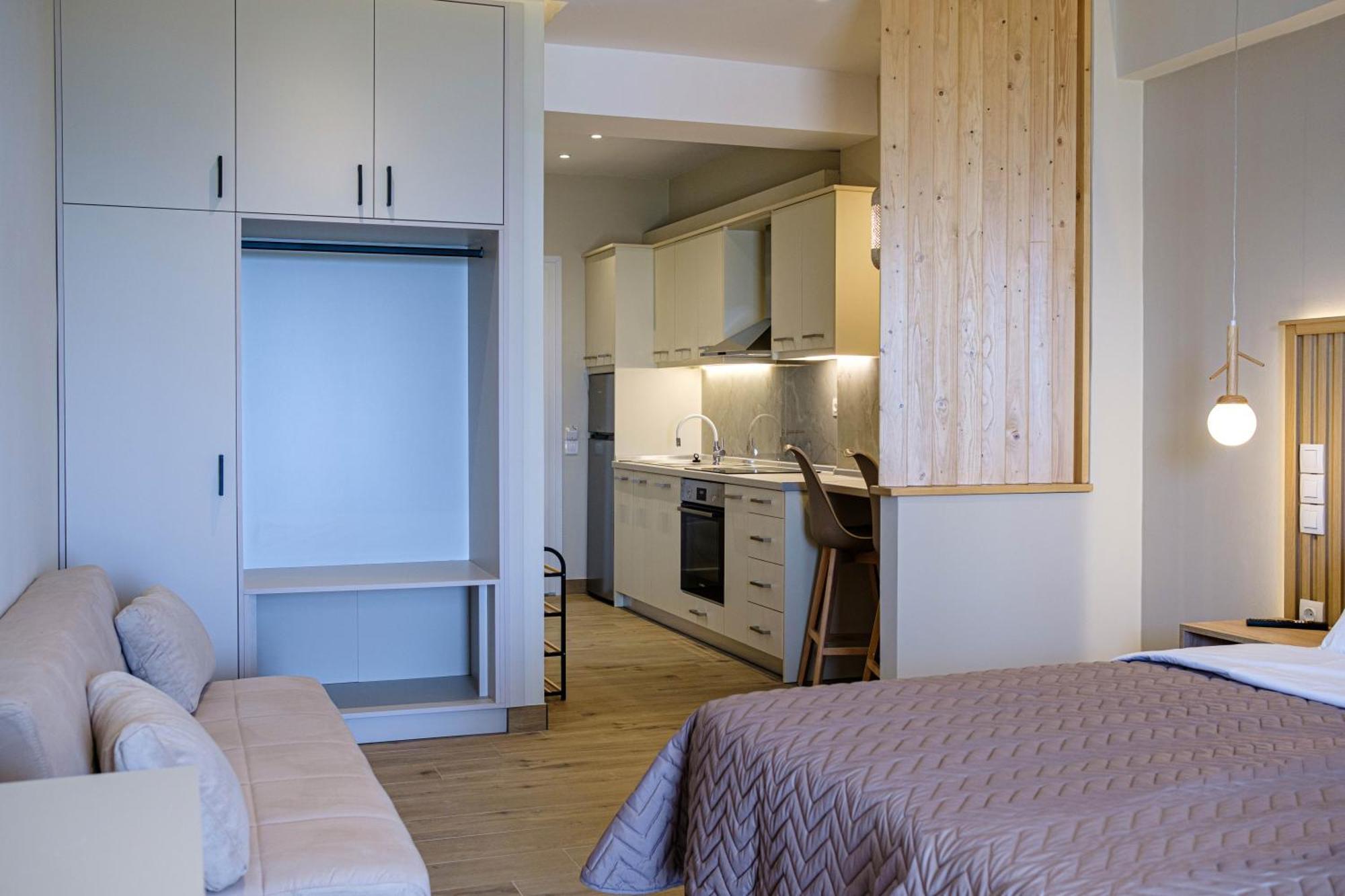 Elias & Vasili House Hotel Agios Georgios Pagon Ngoại thất bức ảnh