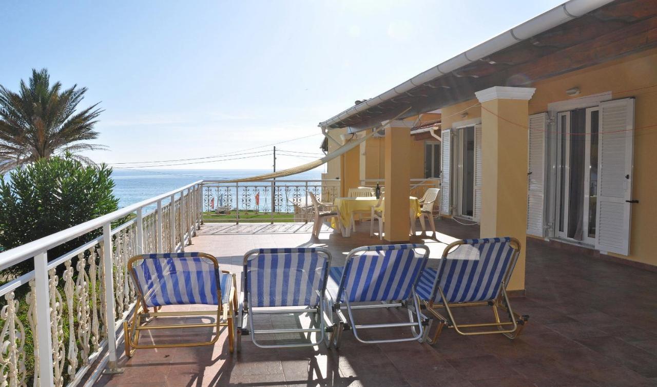 Elias & Vasili House Hotel Agios Georgios Pagon Ngoại thất bức ảnh